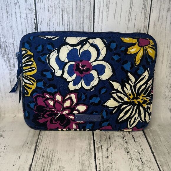 Vera Bradley African Violet Make up Bag Clutch Wallet - Picture 1 of 6